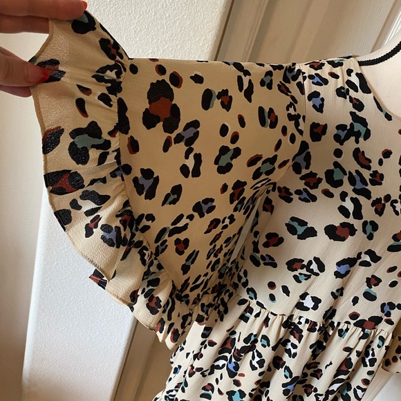 Leopard 🐾 Batwing Boutique Mini Dress Size Medium - Picture 5 of 10